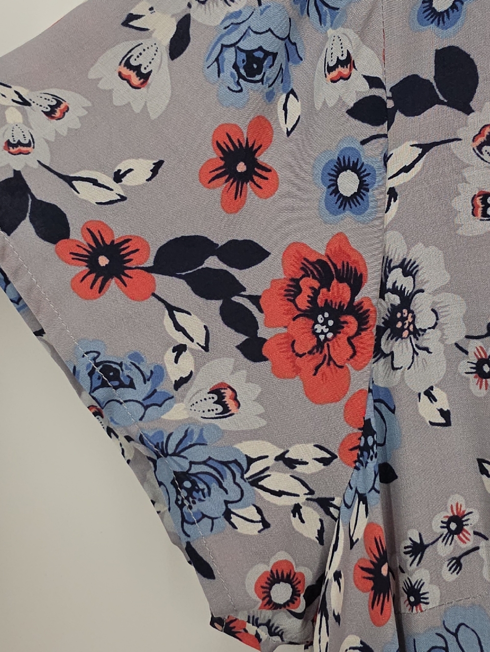 NWT Torrid Women 0 Floral Blouse Babydoll Tie Neck Flowy Top - Picture 11 of 15